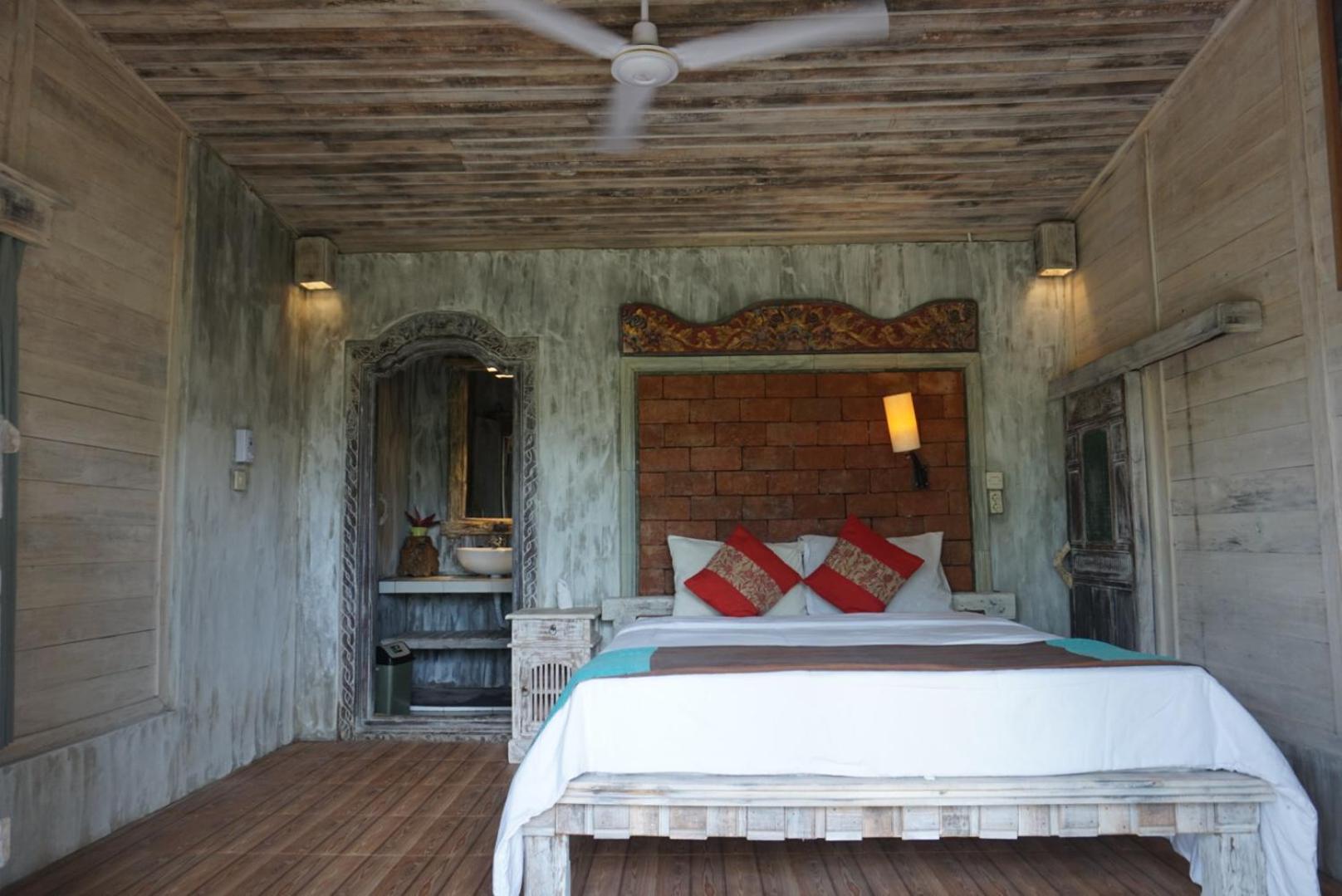 Dewa Jati House Bed & Breakfast Penginyahan Exterior photo